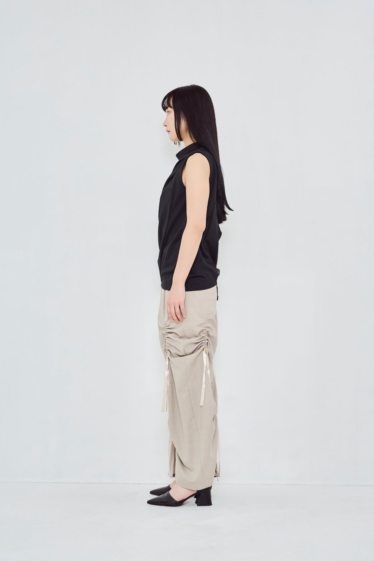 wave sleeveless tops
