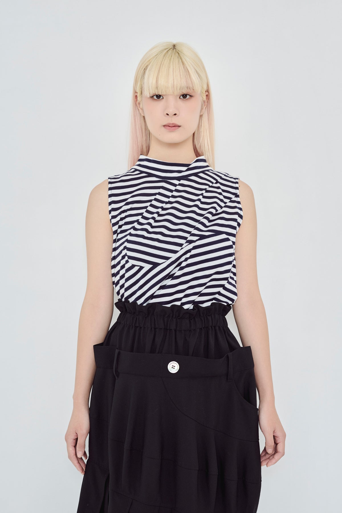 wave sleeveless tops