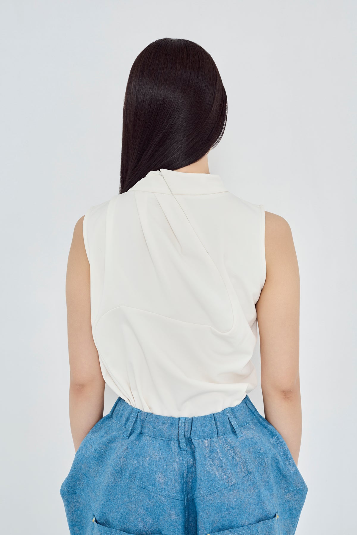 wave sleeveless tops