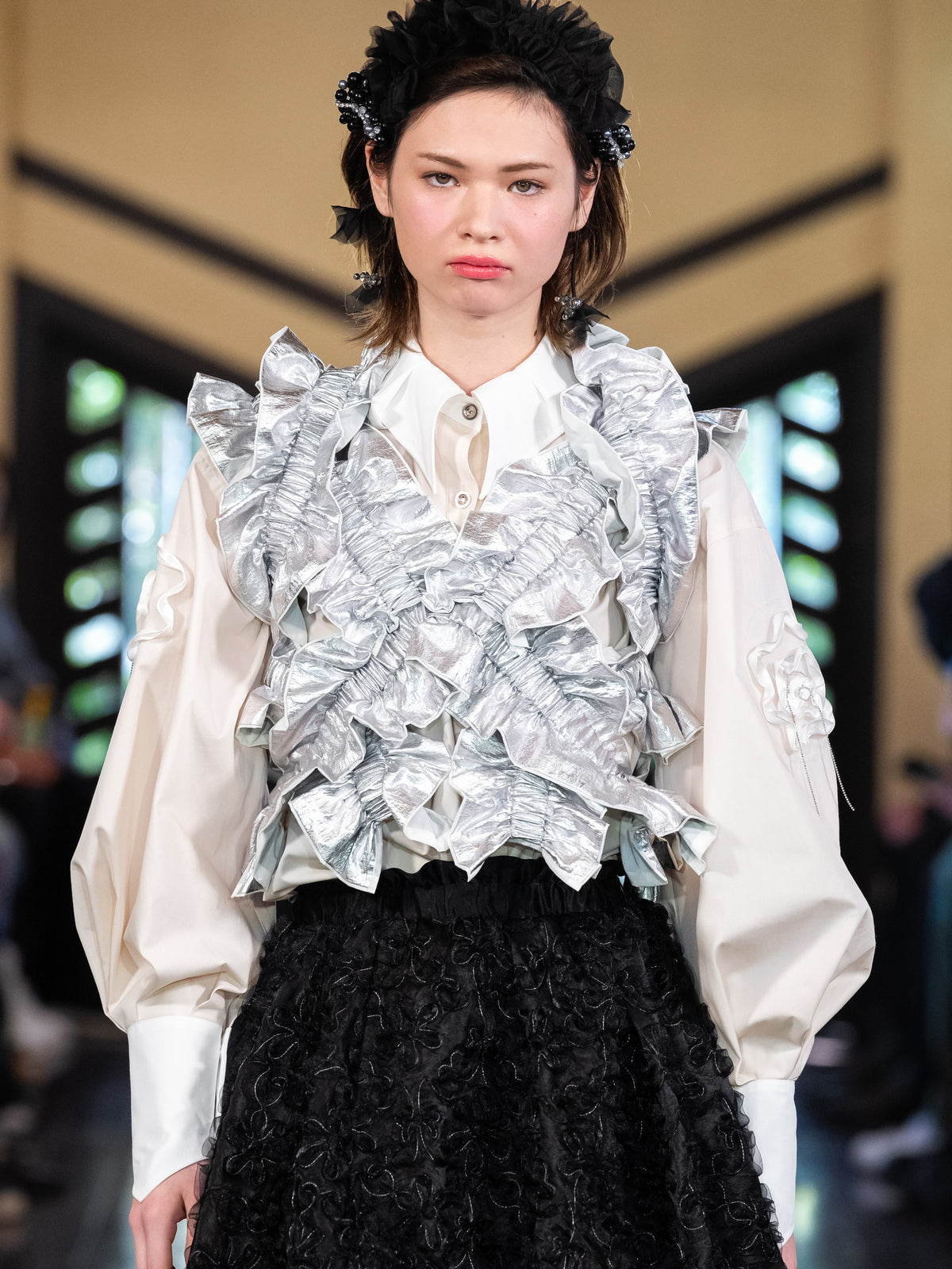 luna frill vest