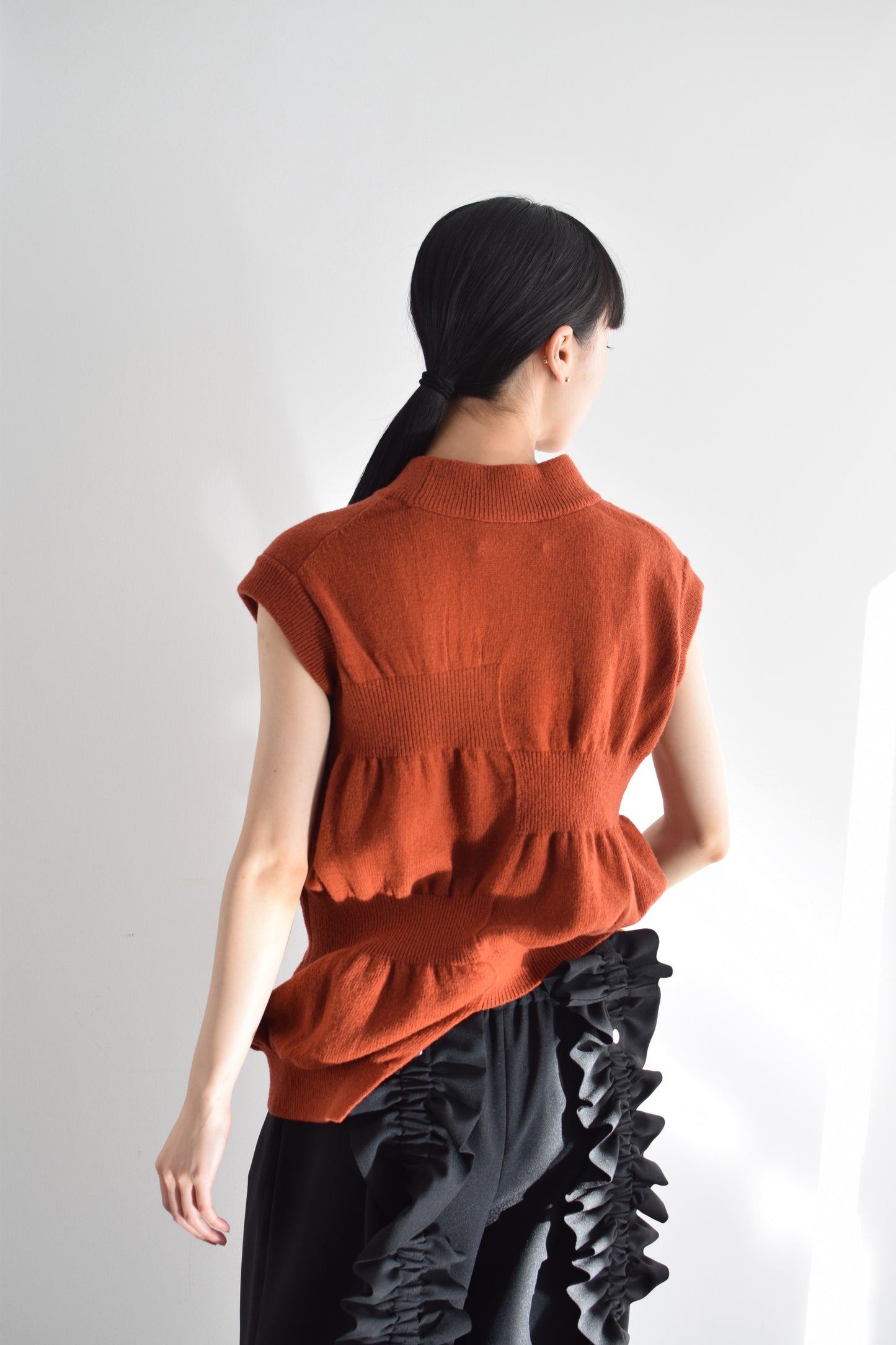 up-and-down knit vest