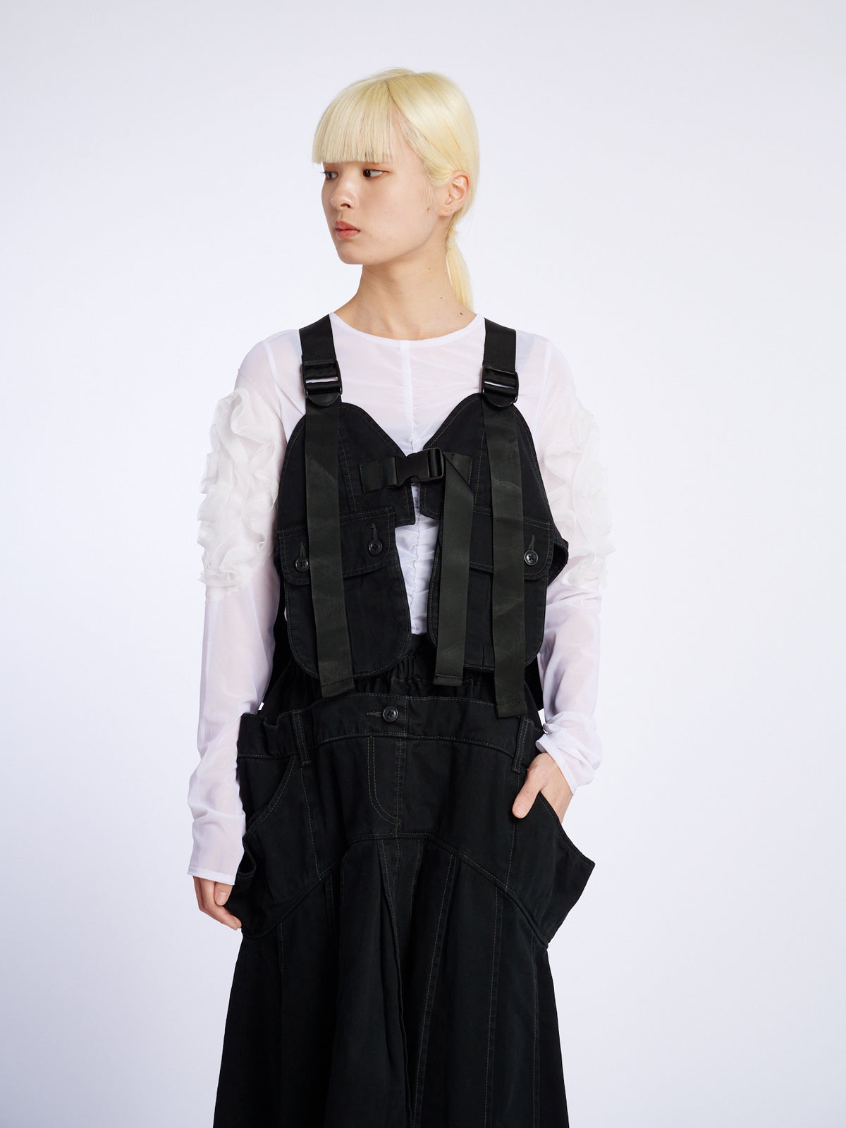 look-forward vest
