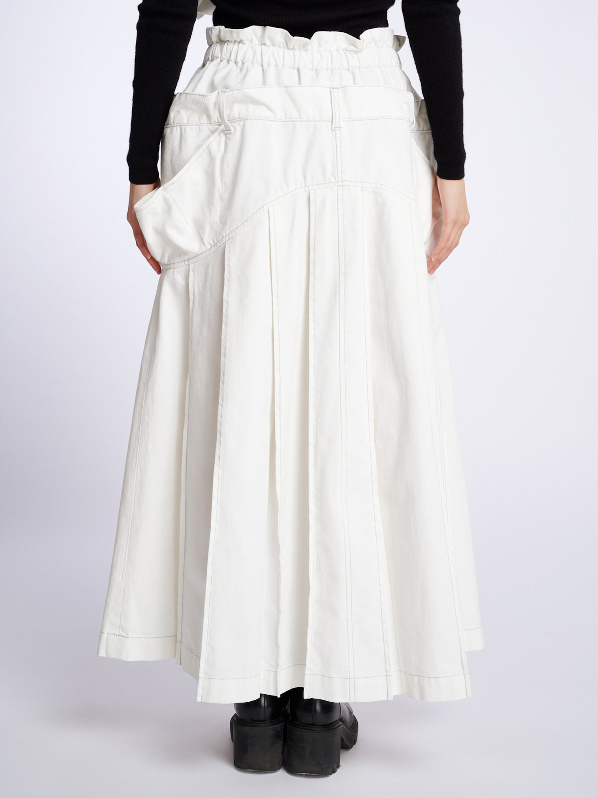 look-forward skirt