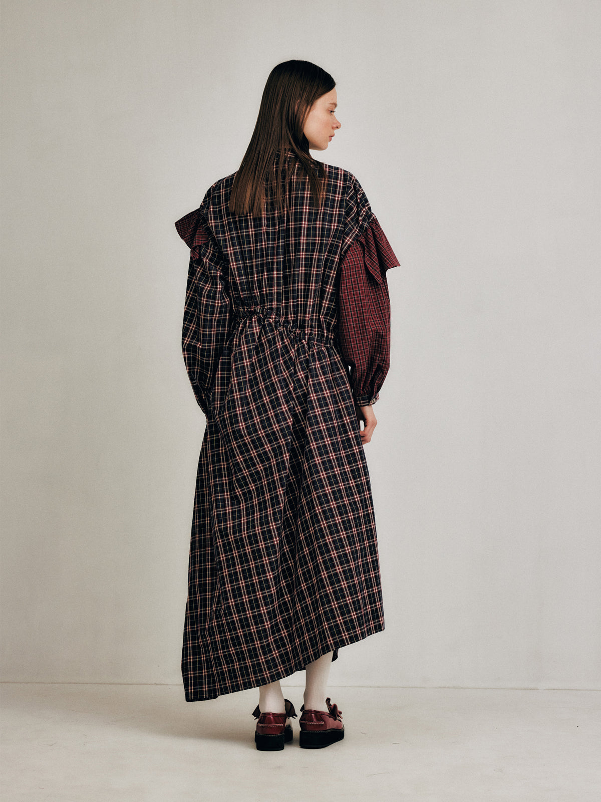 モデル身長:175cm (1size)