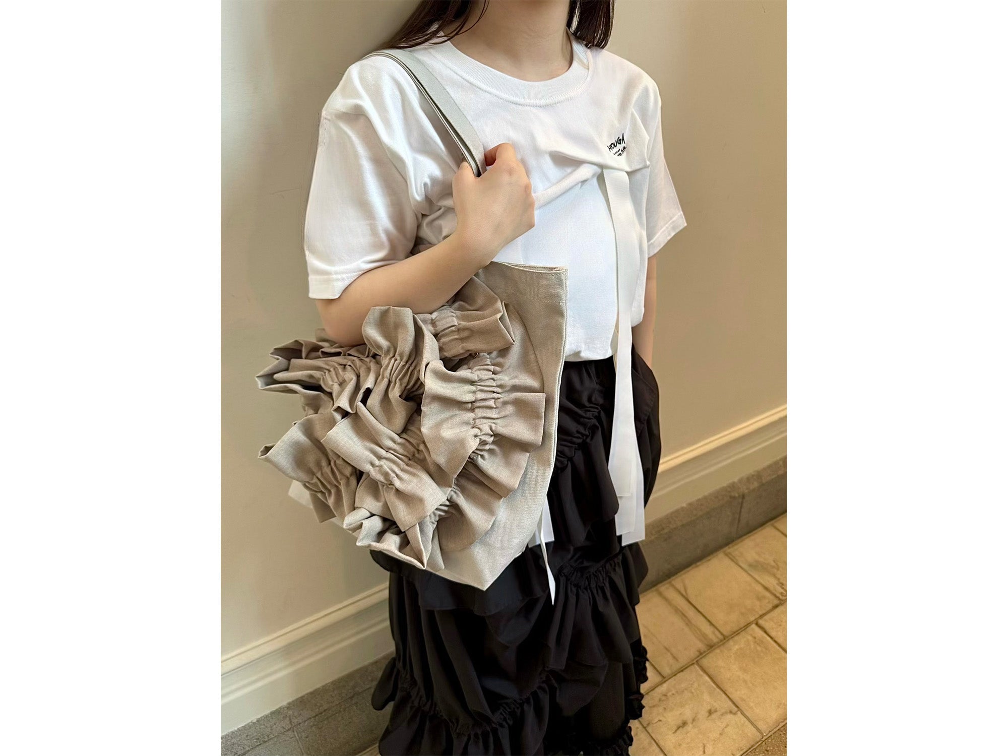 frill tote – HOUGA