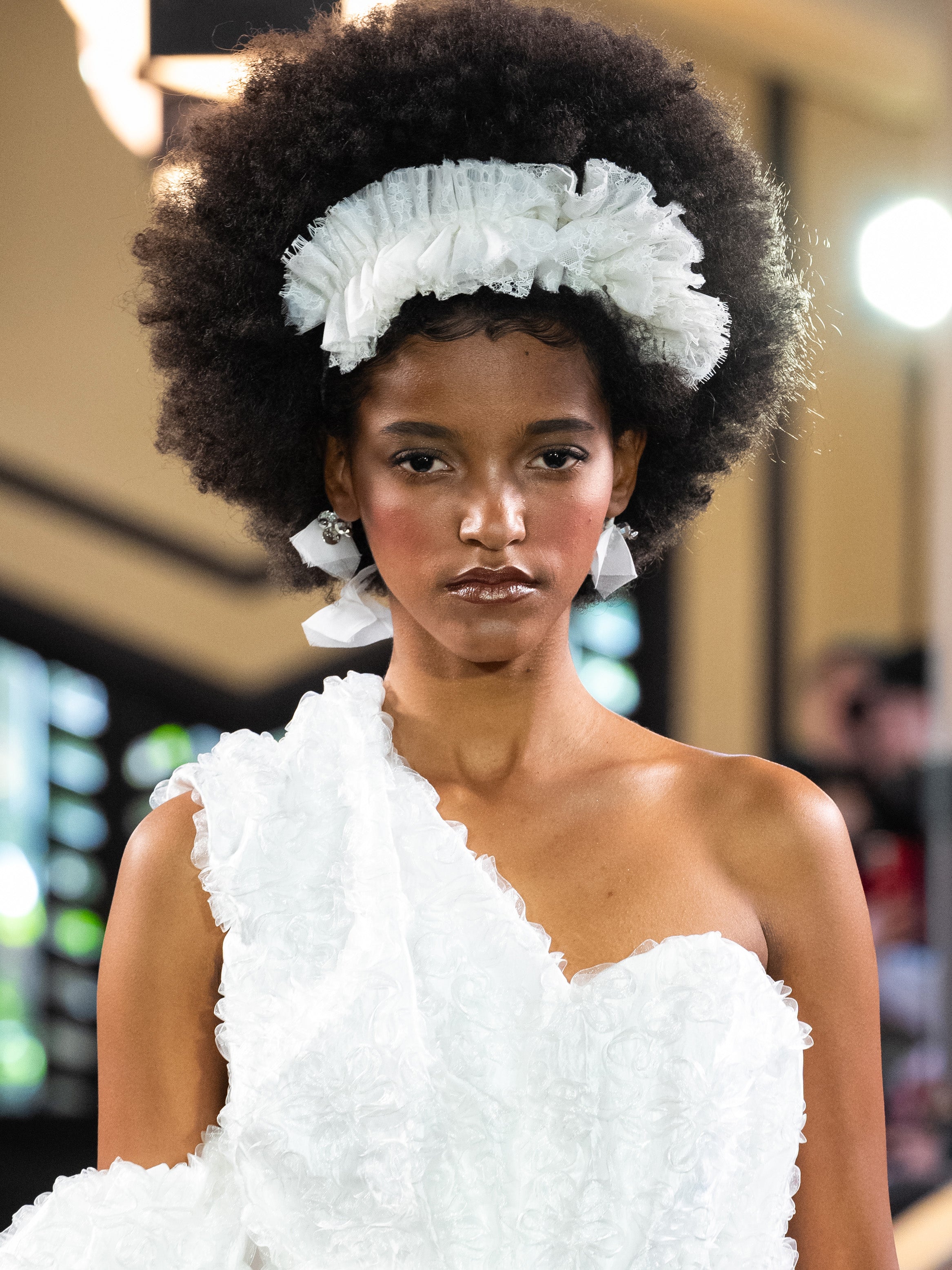 herb head-dress – HOUGA