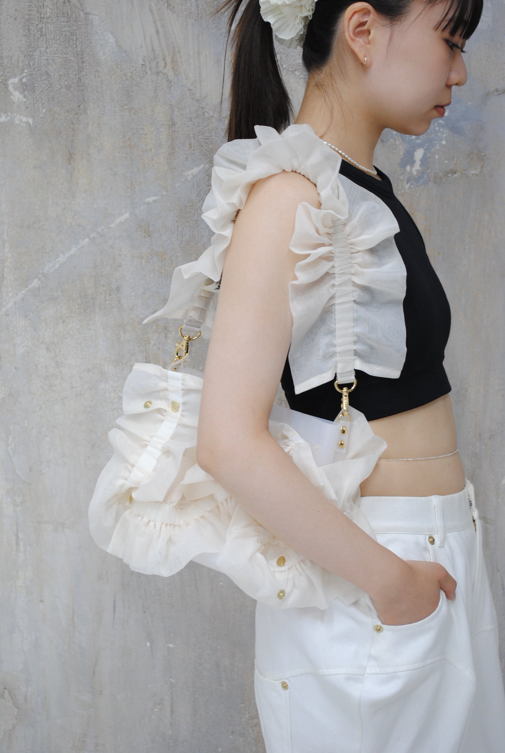 ホウガ HOUGA フリル付きクリアバッグ clear bag ノベルティ付き clear bag – HOUGA