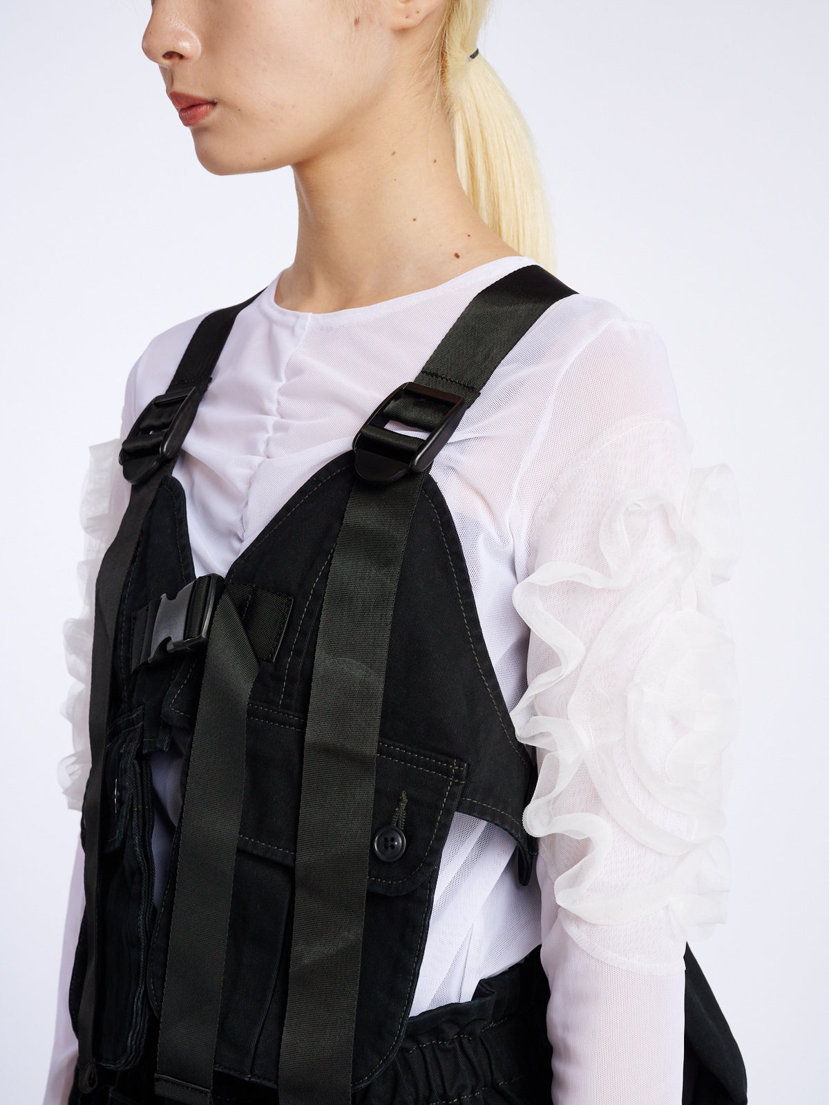 look-forward vest